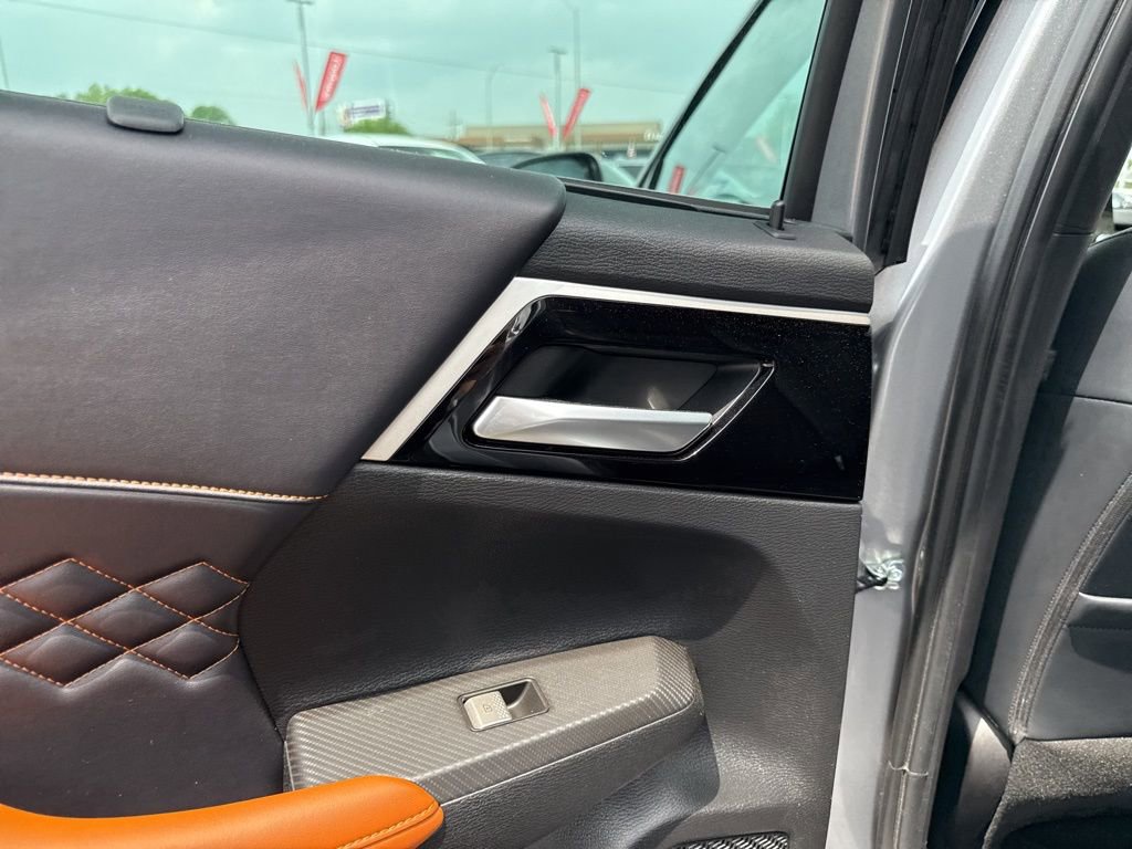 Used 2023 Mitsubishi Outlander SEL FWD image 33