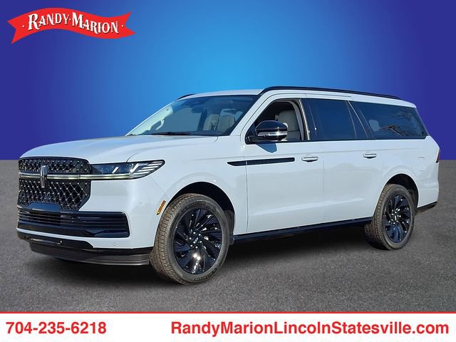 New 2026 Lincoln Navigator L Reserve w/ Jet Appearance Package image 1