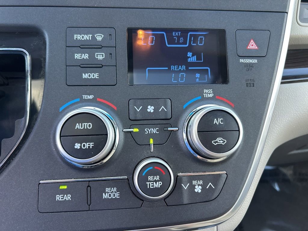 Used 2017 Toyota Sienna XLE w/ XLE Navigation Package image 37