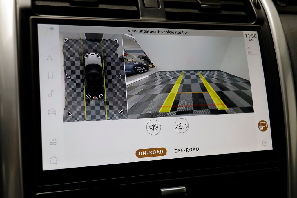 Used 2025 Land Rover Discovery S image 9