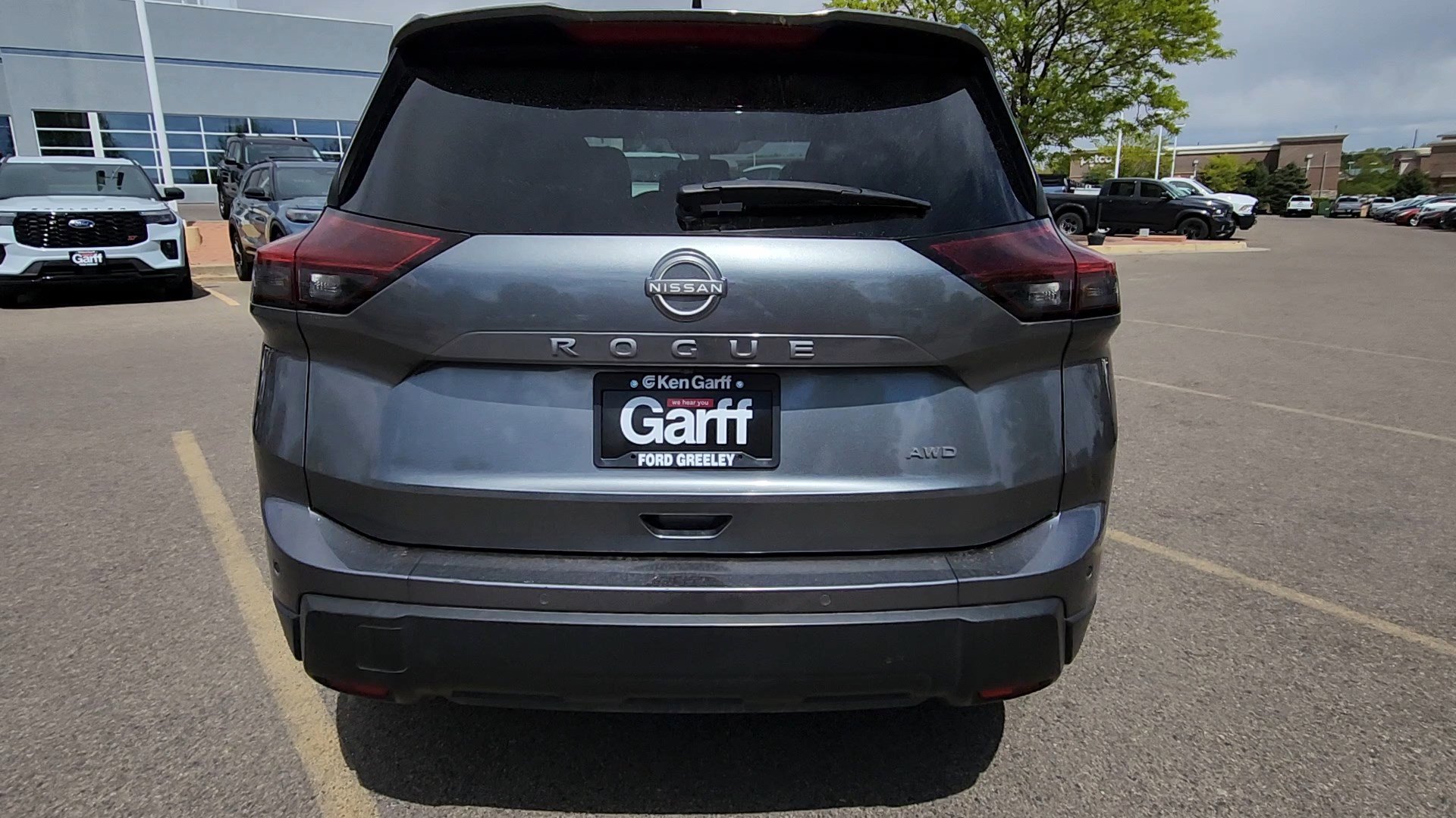 Used 2024 Nissan Rogue S AWD/4WD image 42