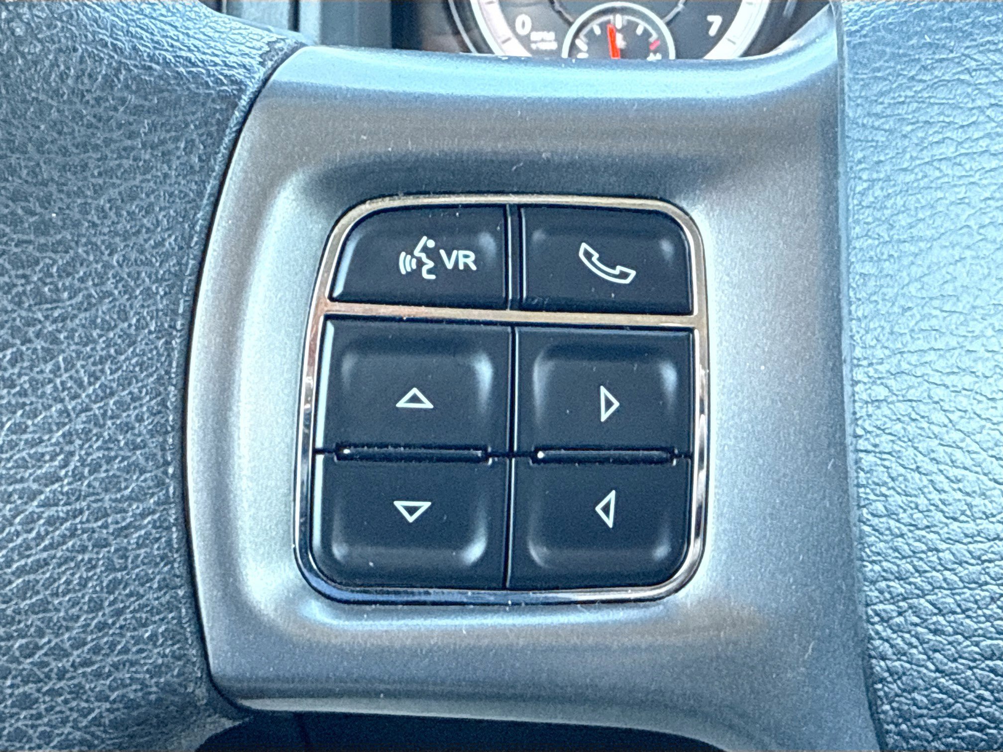 Used 2024 RAM 1500 Classic SLT image 32