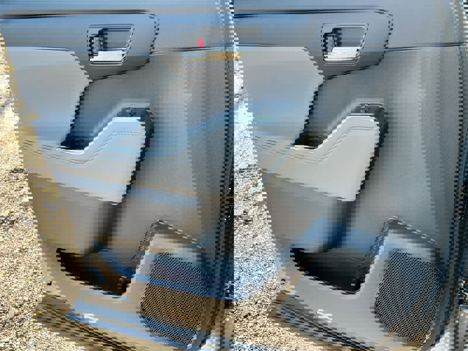 Used 2023 Toyota Highlander XLE image 31