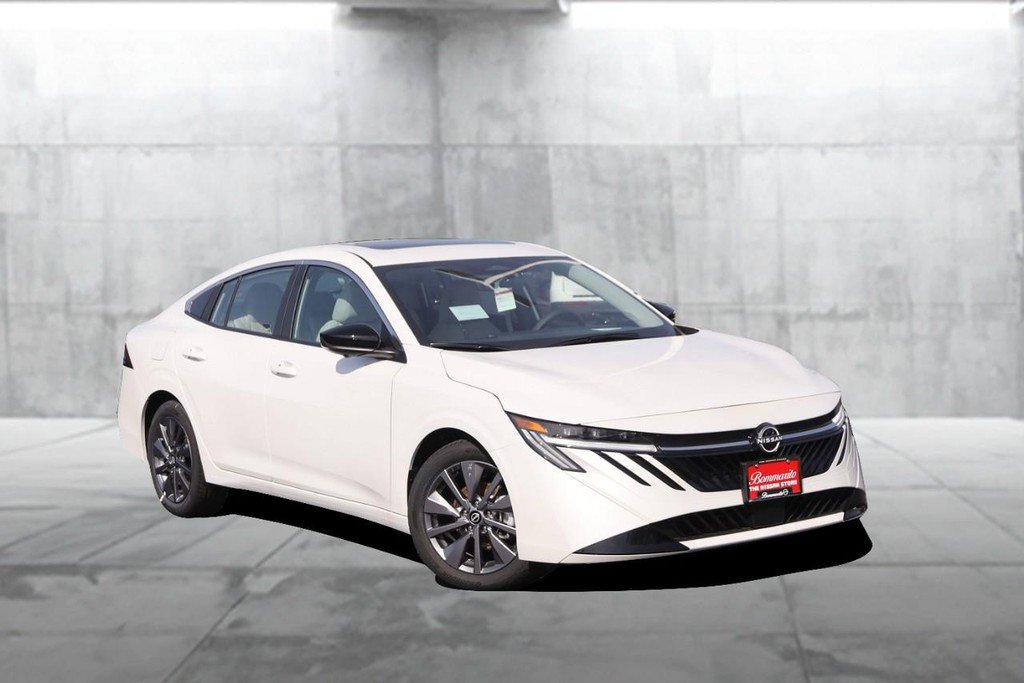 New 2026 Nissan Sentra SL w/ Floor Mat Package FWD image 2