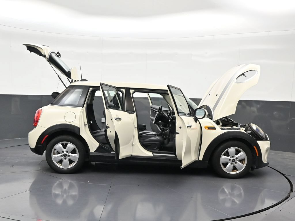 Used 2019 MINI Cooper 4-Door Hardtop w/ Signature Upholstery Package FWD image 33