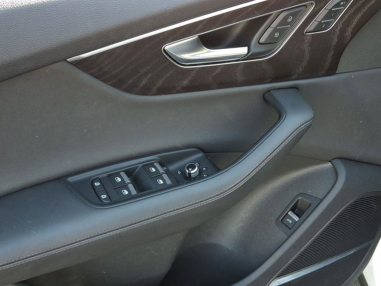 Used 2023 Audi Q7 3.0T Premium Plus w/ Premium Plus Package image 12