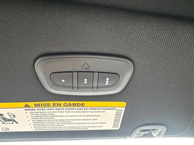 Used 2027 Chrysler Pacifica Select AWD/4WD image 48