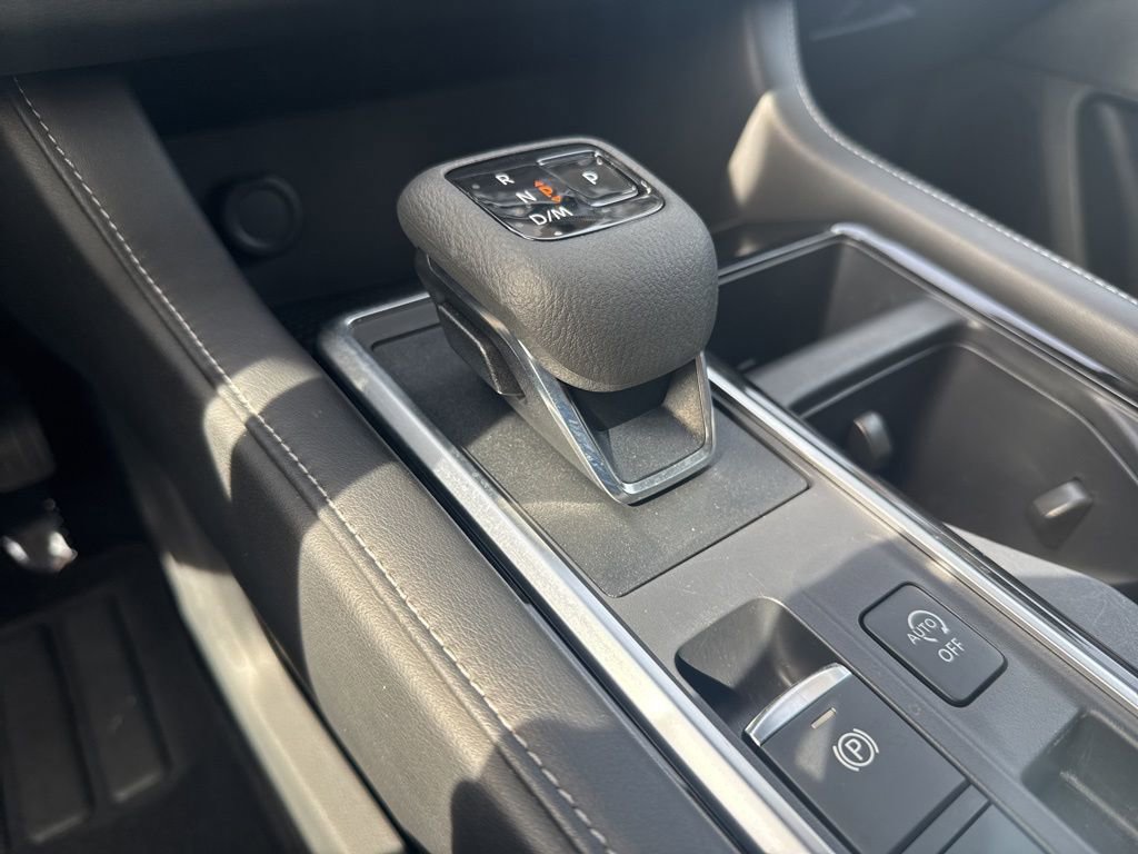 Used 2022 Nissan Pathfinder SV image 19