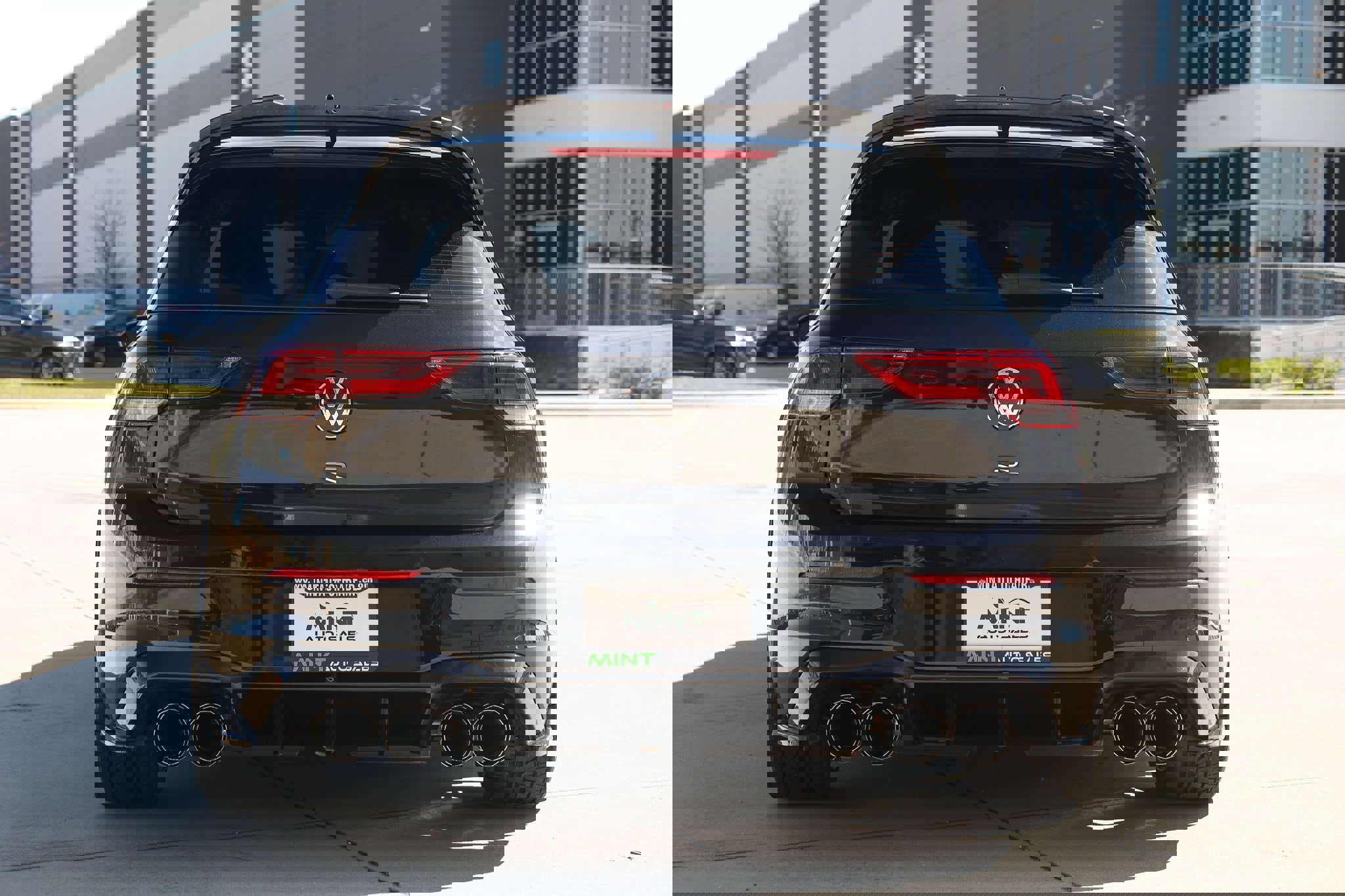 Used 2023 Volkswagen Golf R image 14