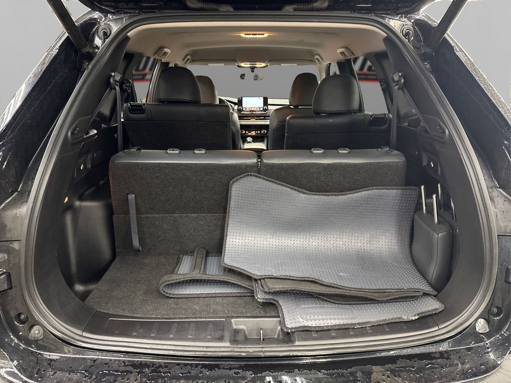 Used 2024 Mitsubishi Outlander SE image 11