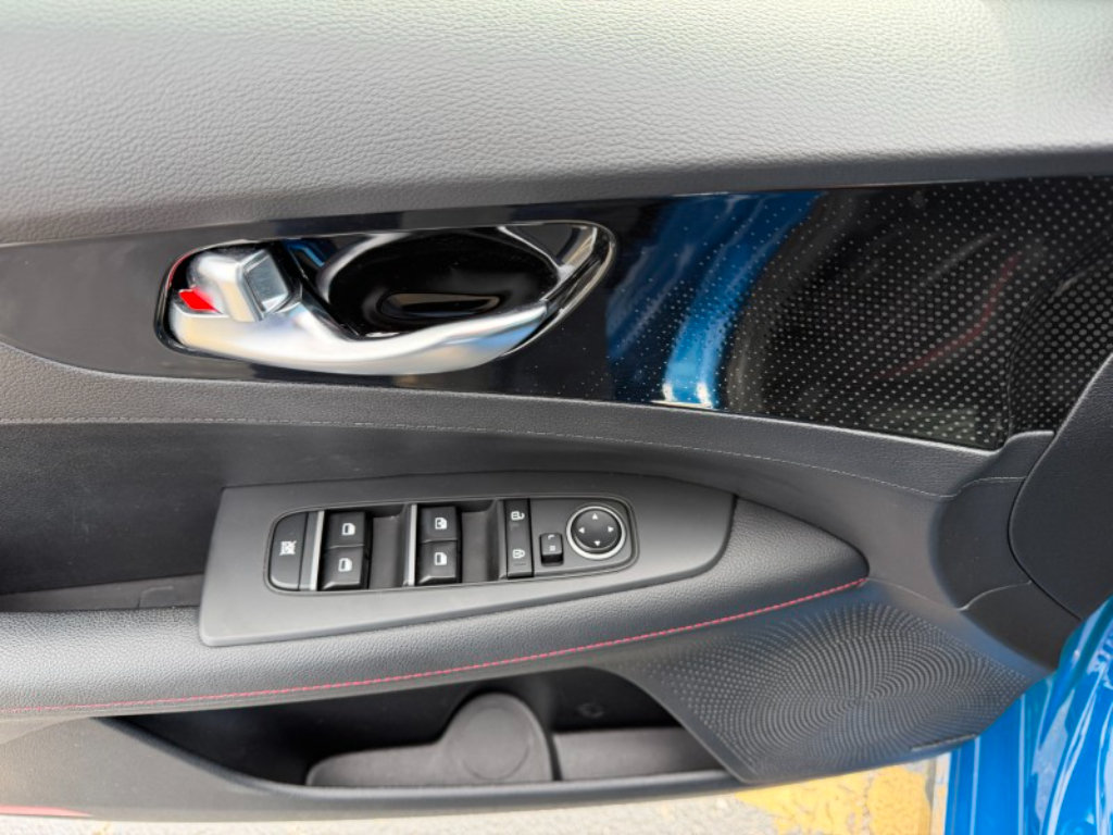 Used 2023 Kia Forte GT w/ GT2 Package FWD image 22