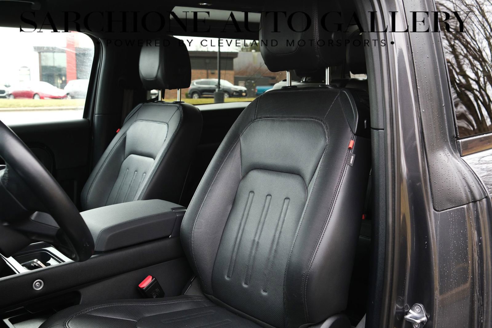 Used 2022 Land Rover Defender 90 X-Dynamic S image 13