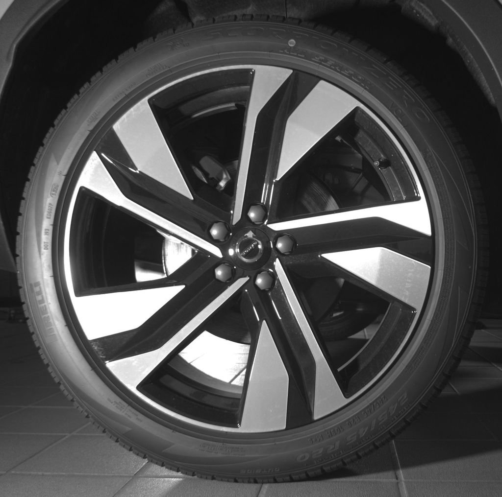 New 2026 Volvo XC40 B5 Plus w/ Climate Package AWD/4WD image 28