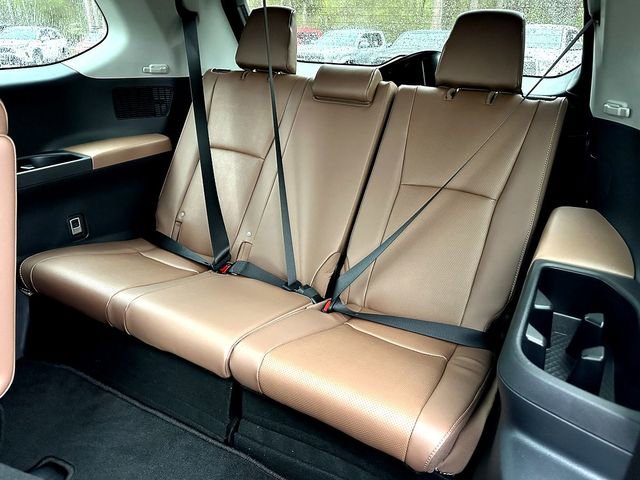 New 2026 Toyota Grand Highlander Platinum image 17