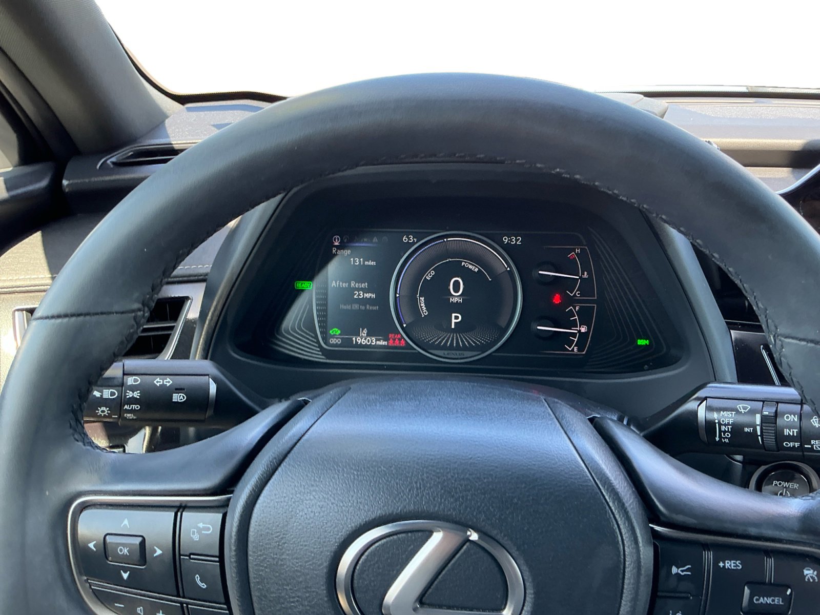 Used 2023 Lexus UX 250h FWD w/ Accessory Package (Z2) image 12