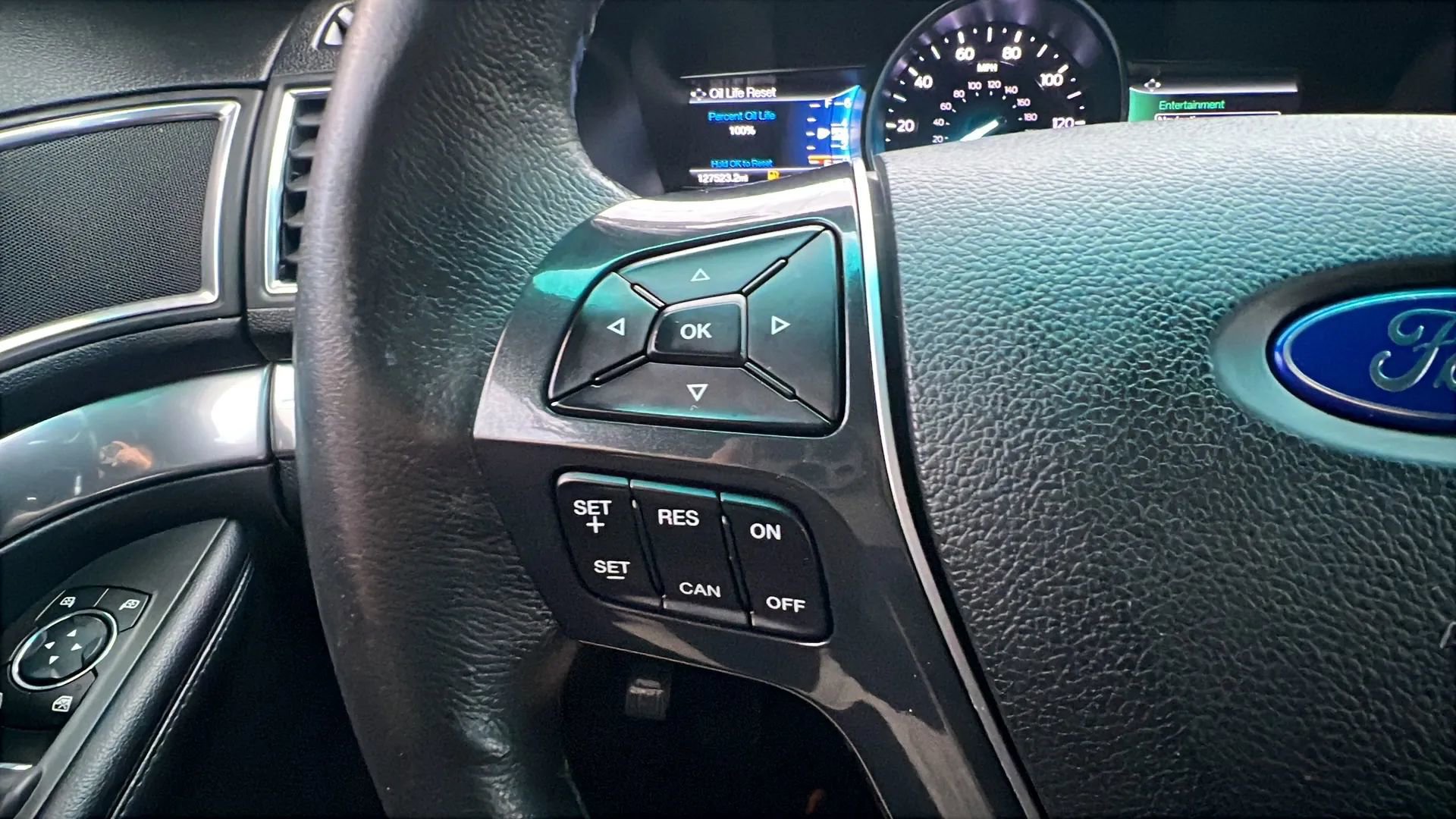 Used 2016 Ford Explorer Limited image 15