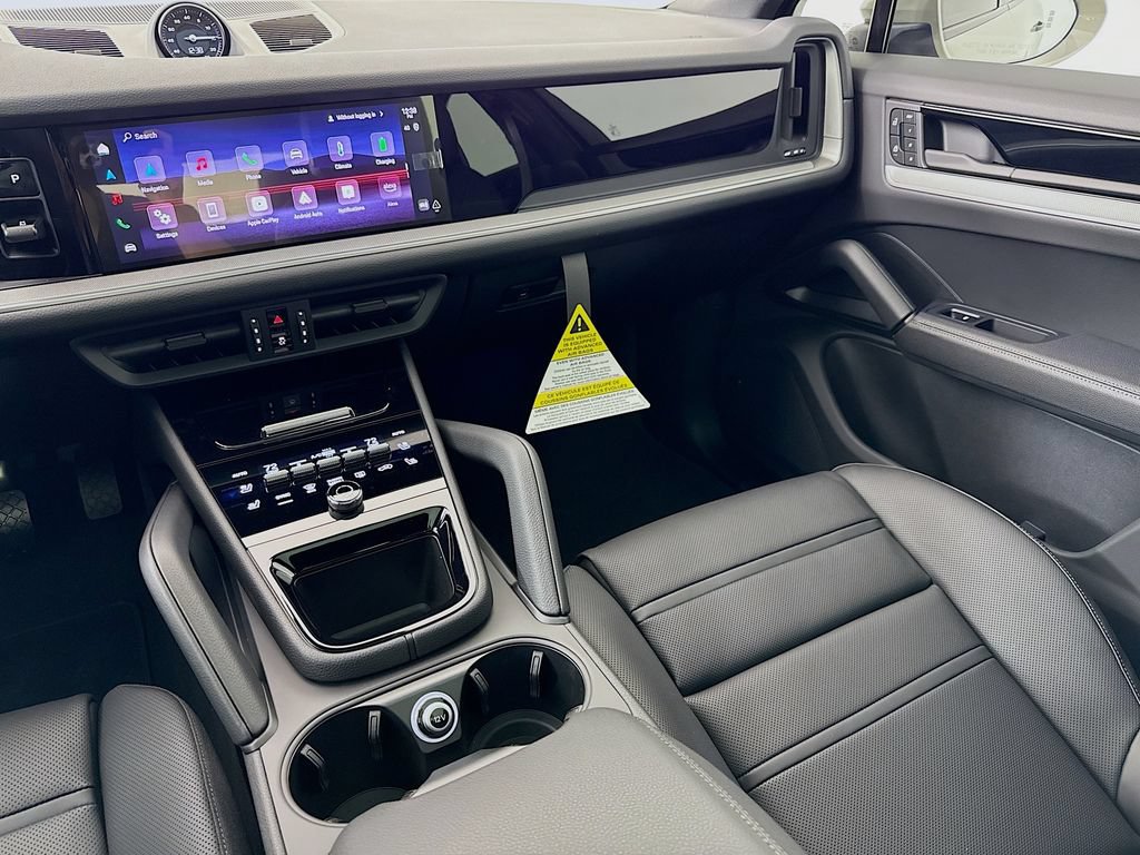 New 2026 Porsche Cayenne E-Hybrid Coupe AWD/4WD image 28