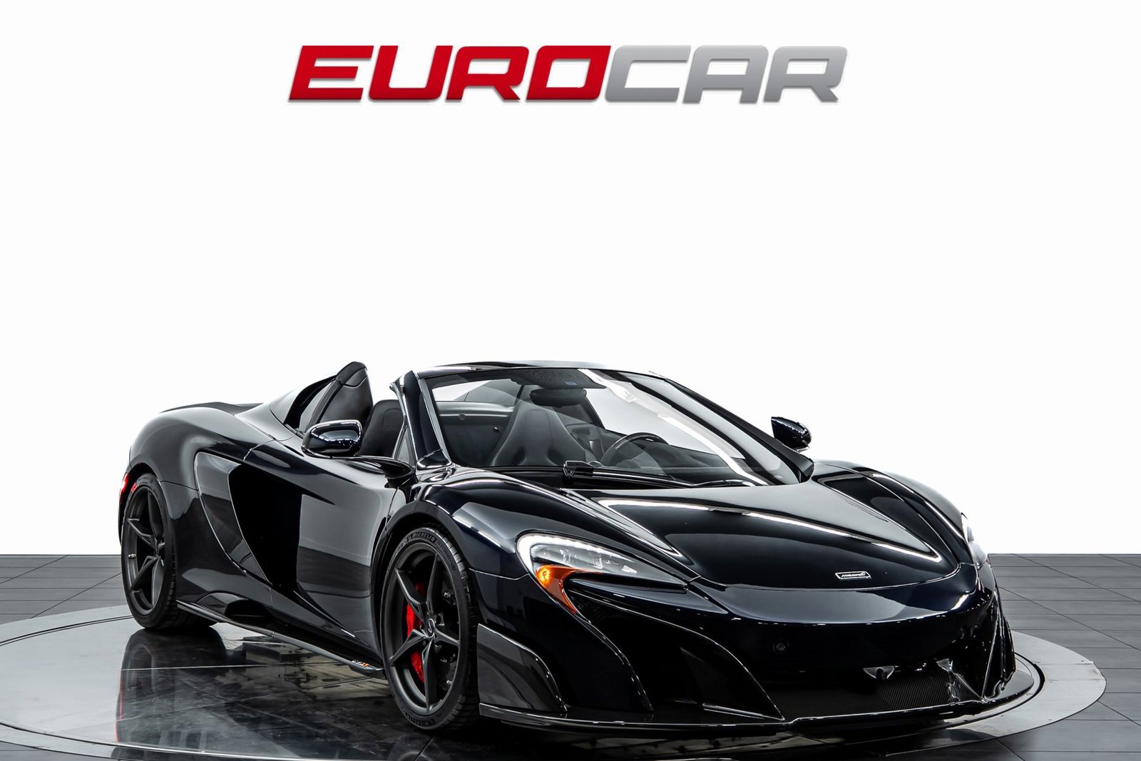 Used 2016 McLaren 675LT Spider image 9