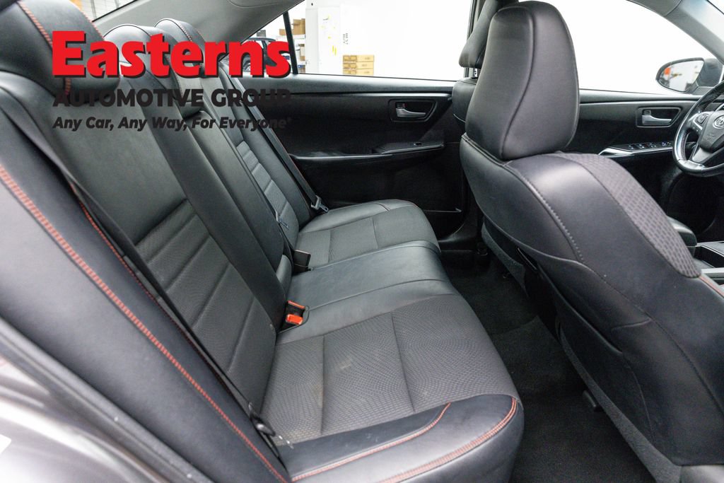 Used 2016 Toyota Camry SE FWD image 22