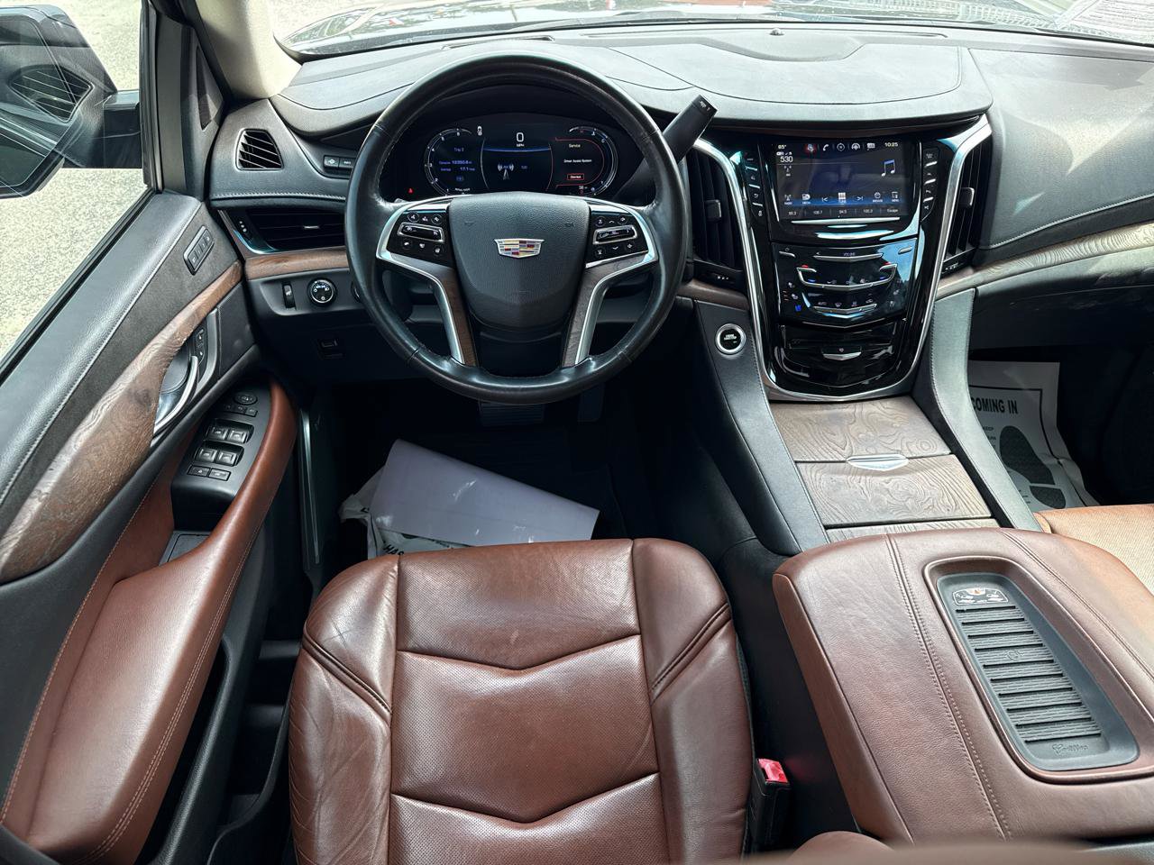 Used 2018 Cadillac Escalade Premium Luxury AWD/4WD image 43