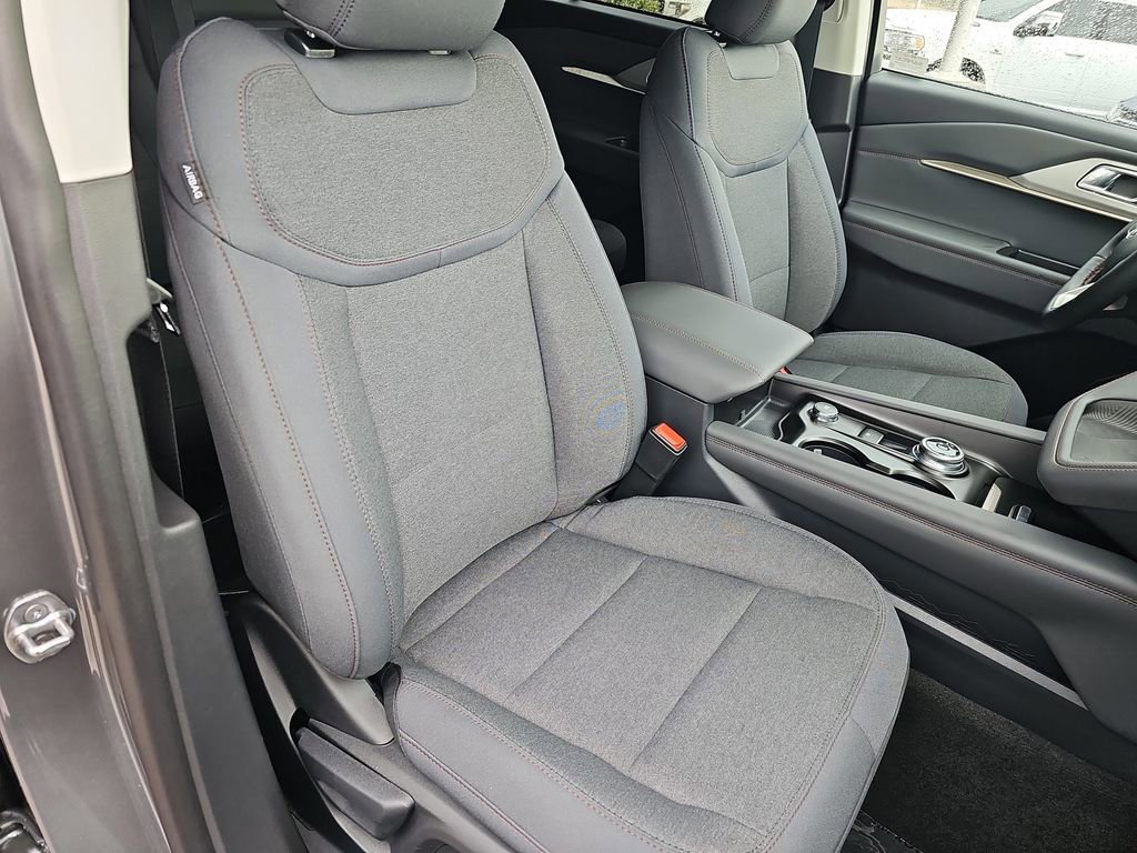 New 2025 Ford Explorer Active image 10