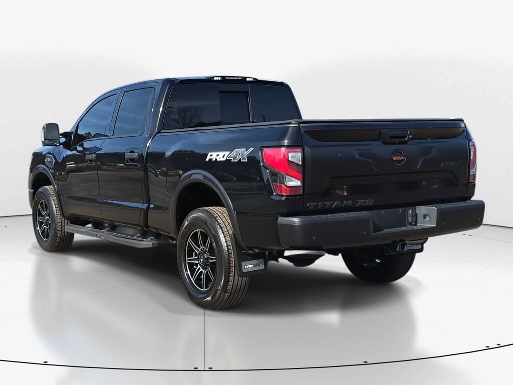 Used 2021 Nissan Titan PRO-4X w/ Pro-4x Convenience Package image 7