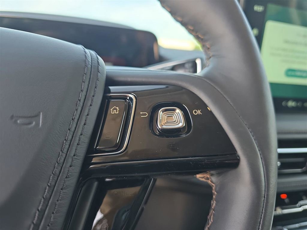 New 2025 Lincoln Aviator 2WD w/ Equipment Group 101A image 24