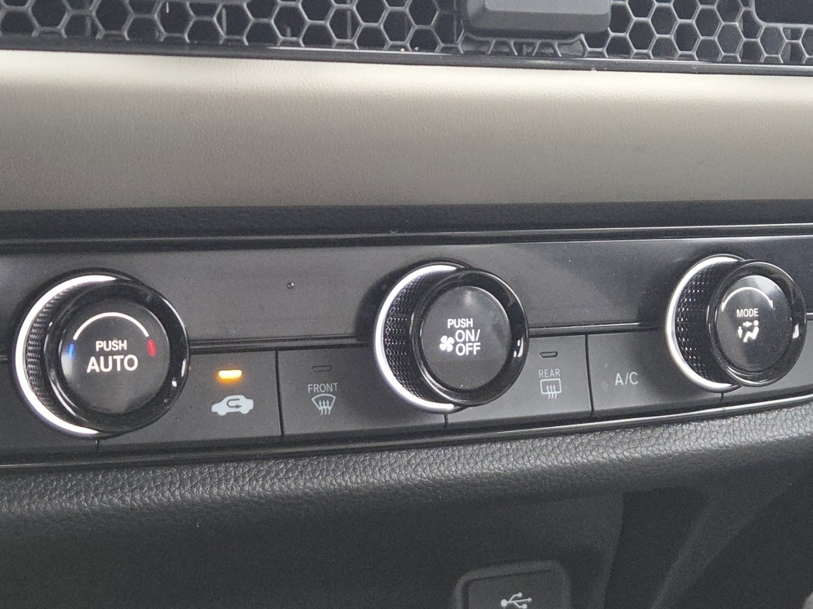 Used 2024 Honda HR-V LX image 29