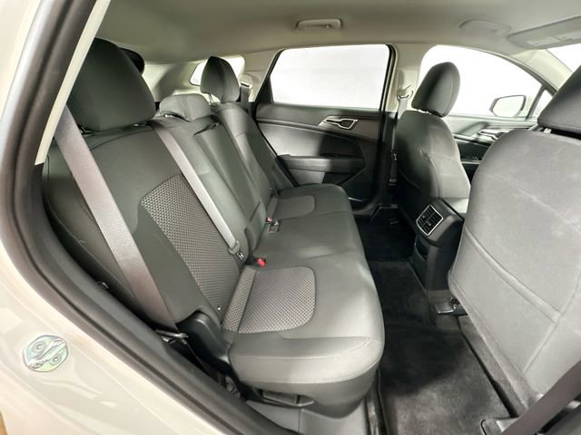 Used 2023 Kia Sportage LX image 24