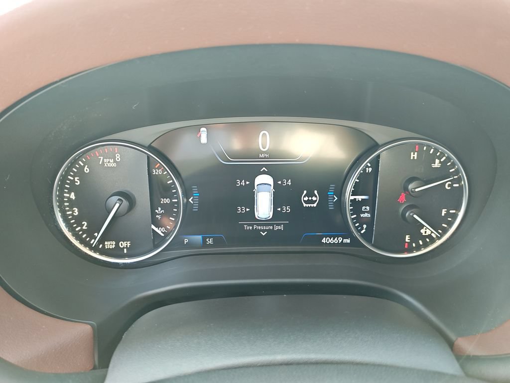Used 2021 Buick Enclave Avenir w/ Avenir Technology Package AWD/4WD image 18