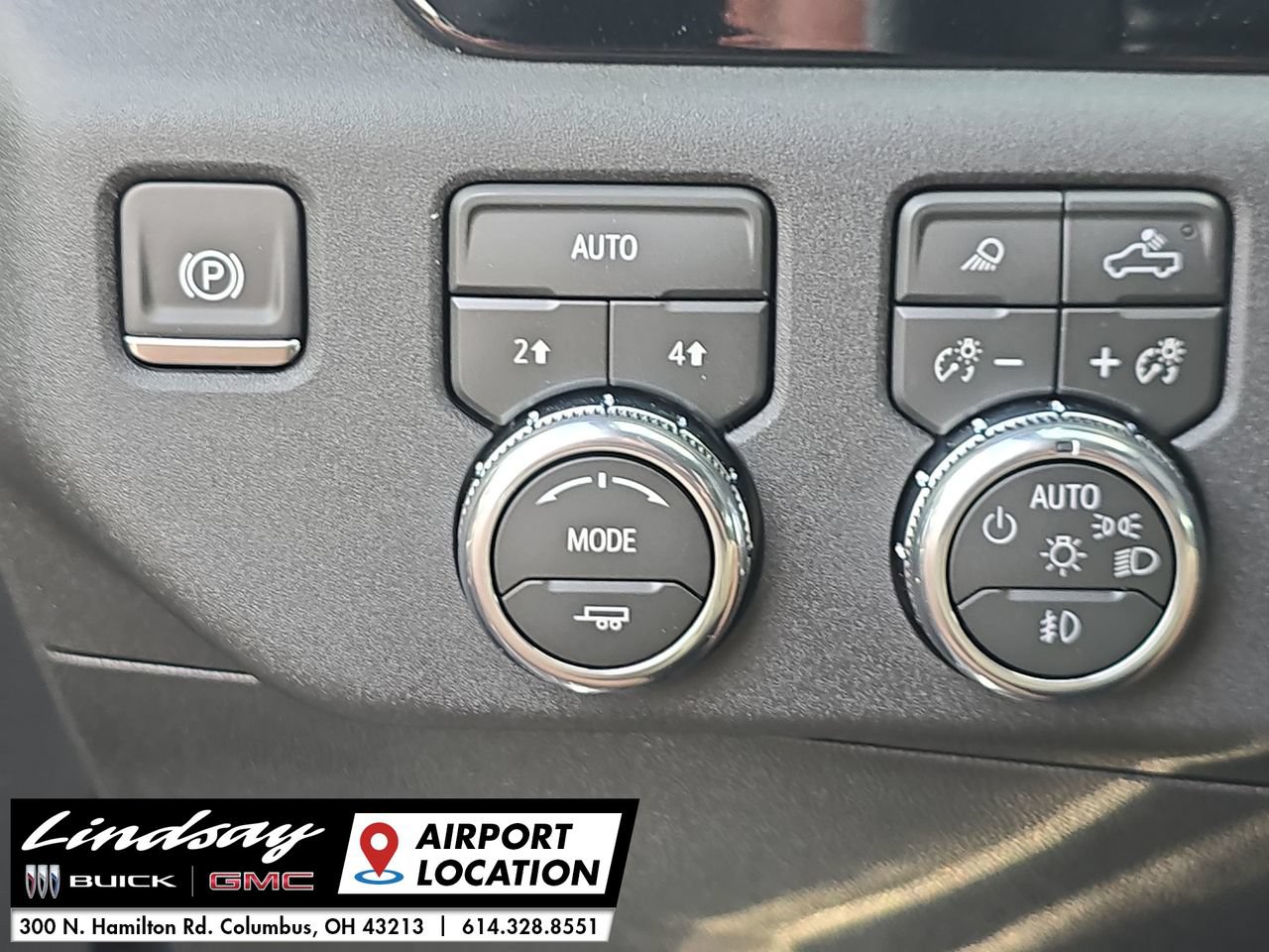 New 2026 GMC Sierra 1500 Elevation w/ Elevation Premium Package AWD/4WD image 19