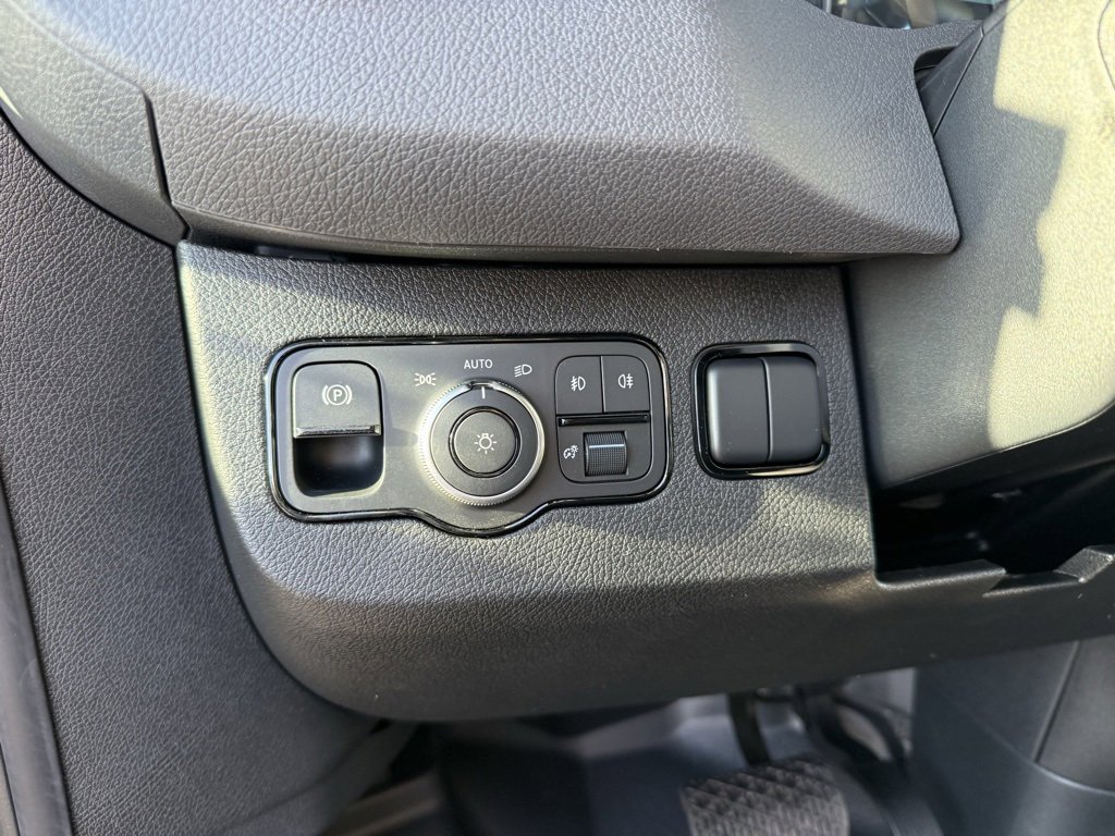 New 2025 Mercedes-Benz Sprinter 2500 image 18