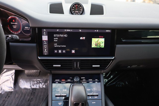 Used 2019 Porsche Cayenne AWD/4WD image 35