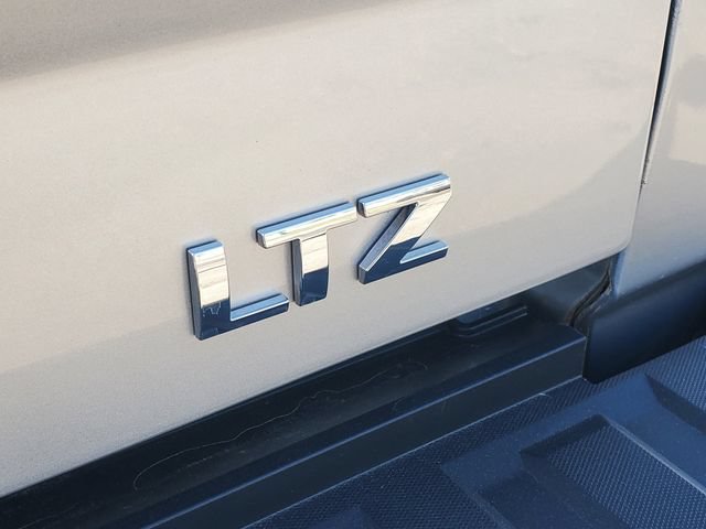 Used 2015 Chevrolet Silverado 1500 LTZ AWD/4WD image 8