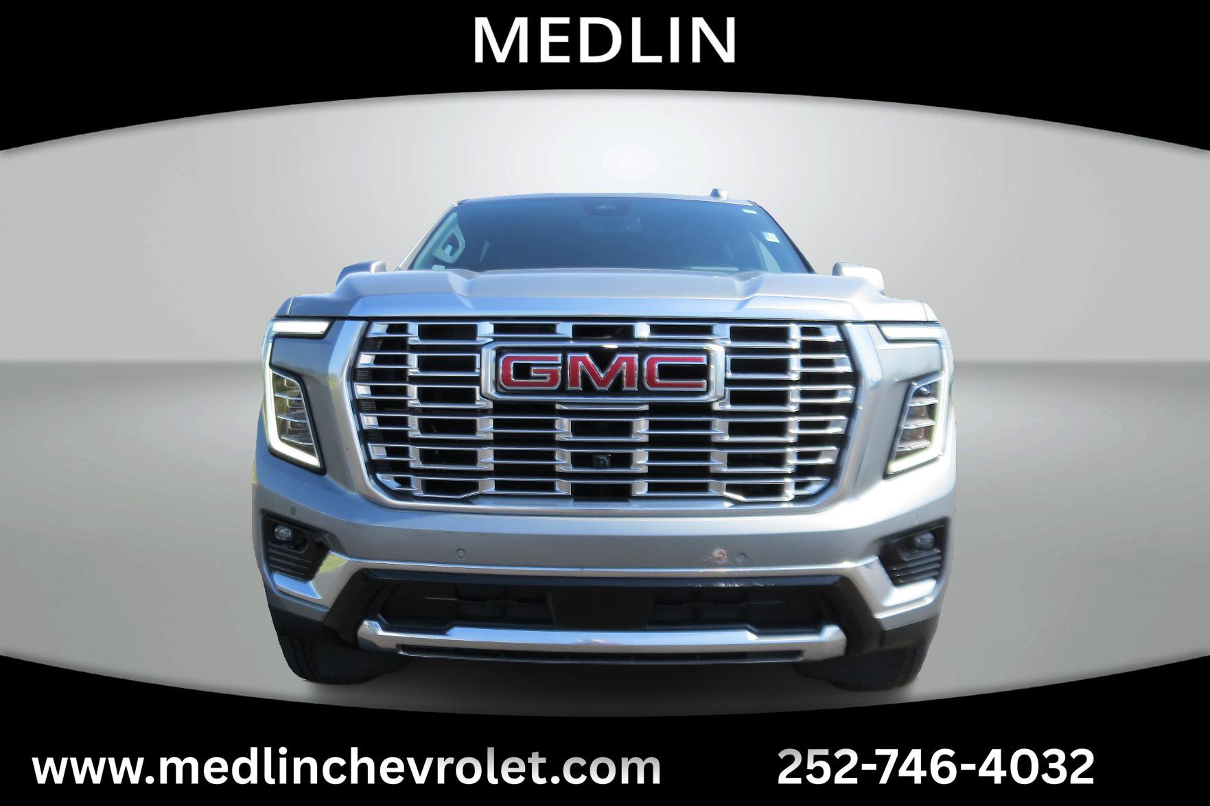 Used 2025 GMC Yukon XL Denali w/ LPO, Floor Liner Package AWD/4WD image 3
