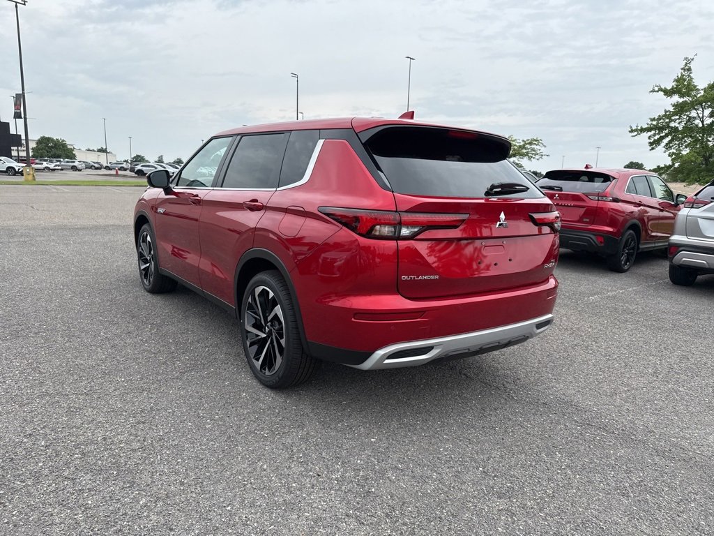 New 2025 Mitsubishi Outlander SE image 7