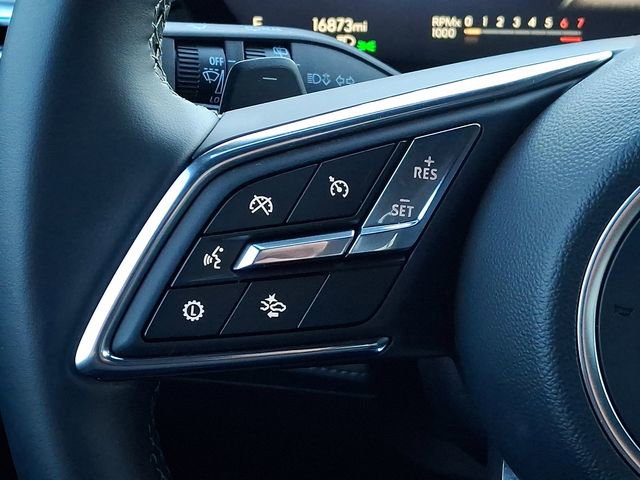 Used 2025 Buick Enclave Preferred FWD image 23