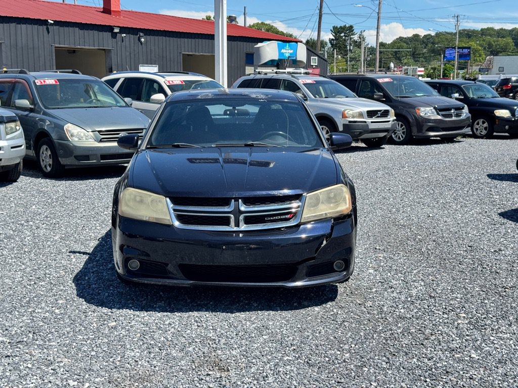 Used 2011 Dodge Avenger Heat FWD image 2