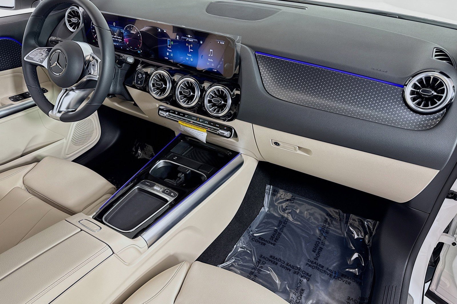 New 2025 Mercedes-Benz GLA 250 image 26