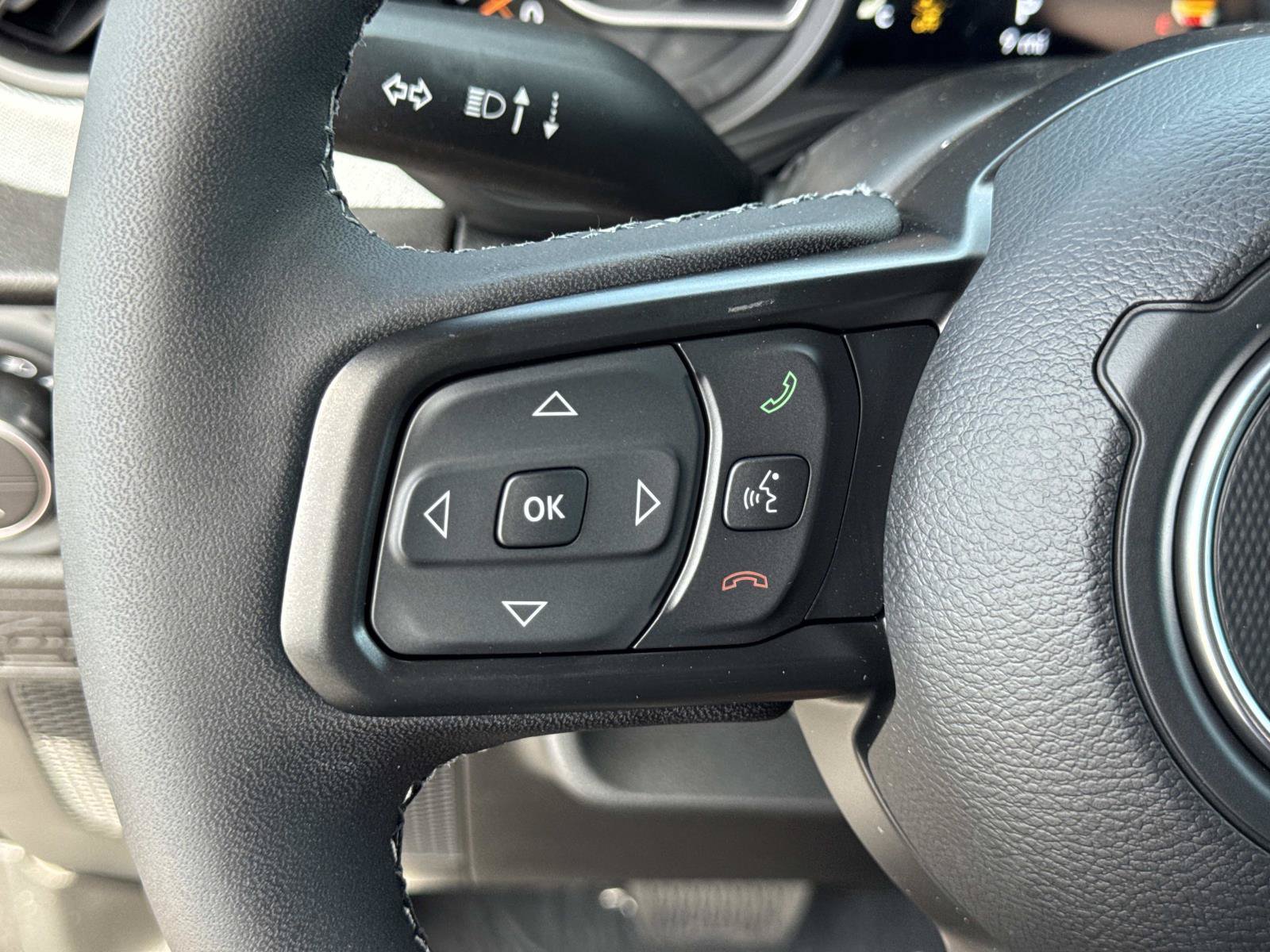 New 2026 Jeep Gladiator Sport AWD/4WD image 8
