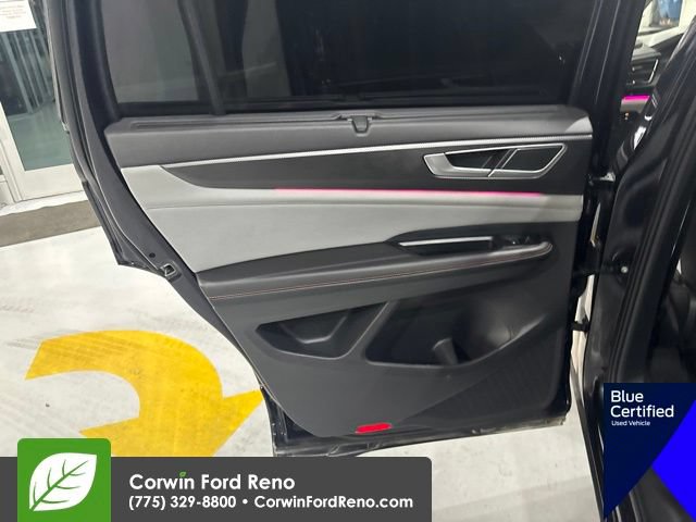 Used 2024 Volkswagen Atlas Peak Edition SEL AWD/4WD image 21