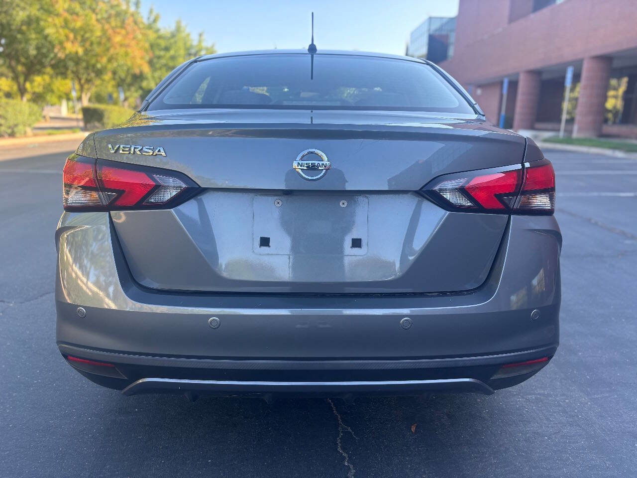 Used 2021 Nissan Versa S image 5