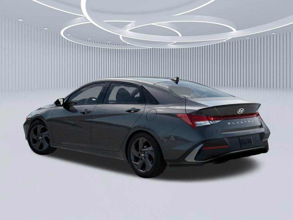 New 2026 Hyundai Elantra Sport FWD image 5