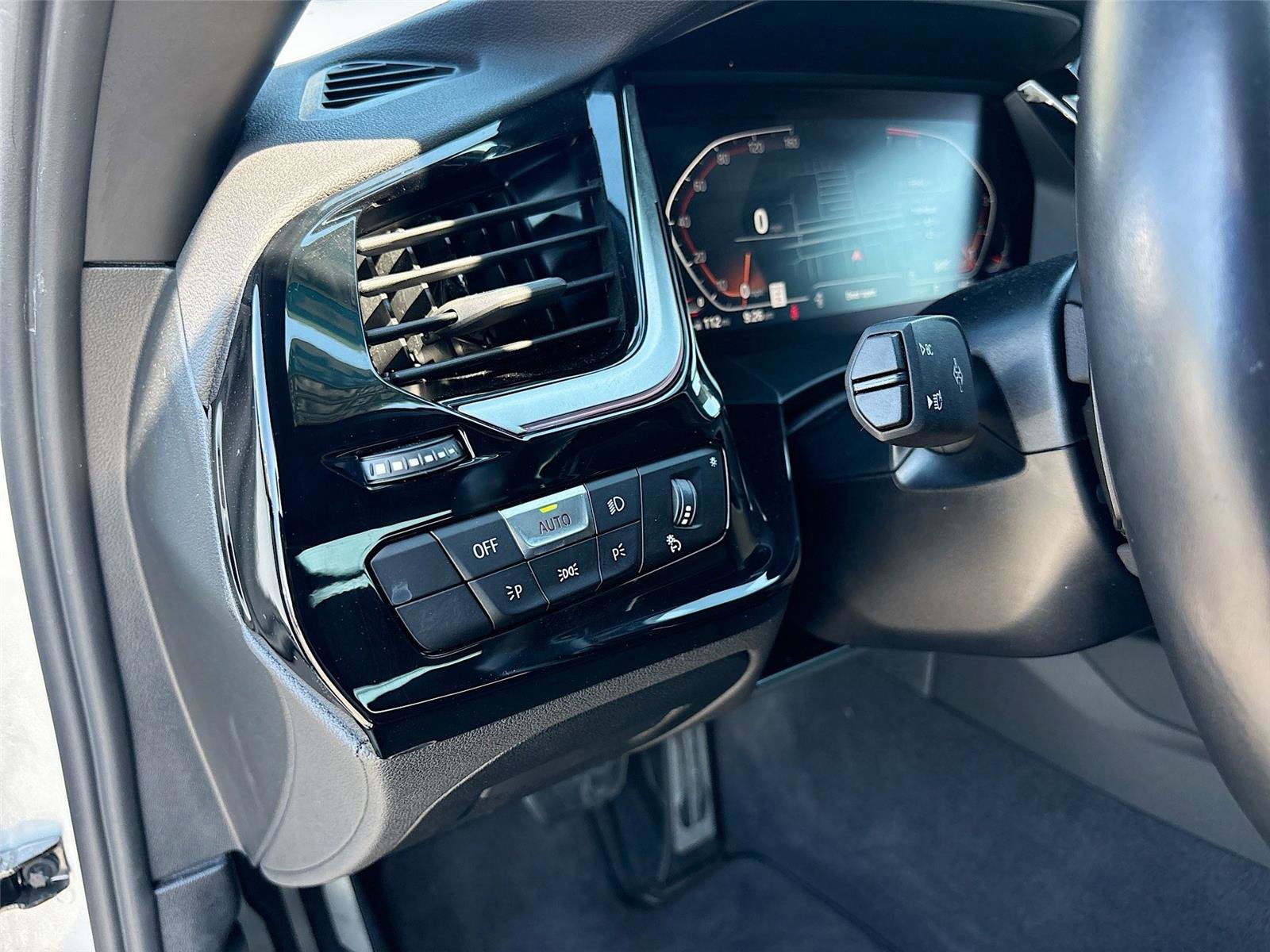 Used 2022 BMW Z4 sDrive30i w/ Premium Package image 11