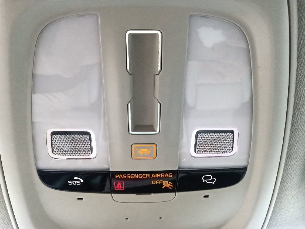 Used 2023 Volvo XC40 B5 Plus w/ Driver Assist Package image 29