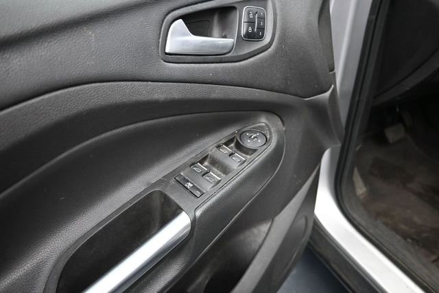 Used 2015 Ford Escape Titanium FWD image 13