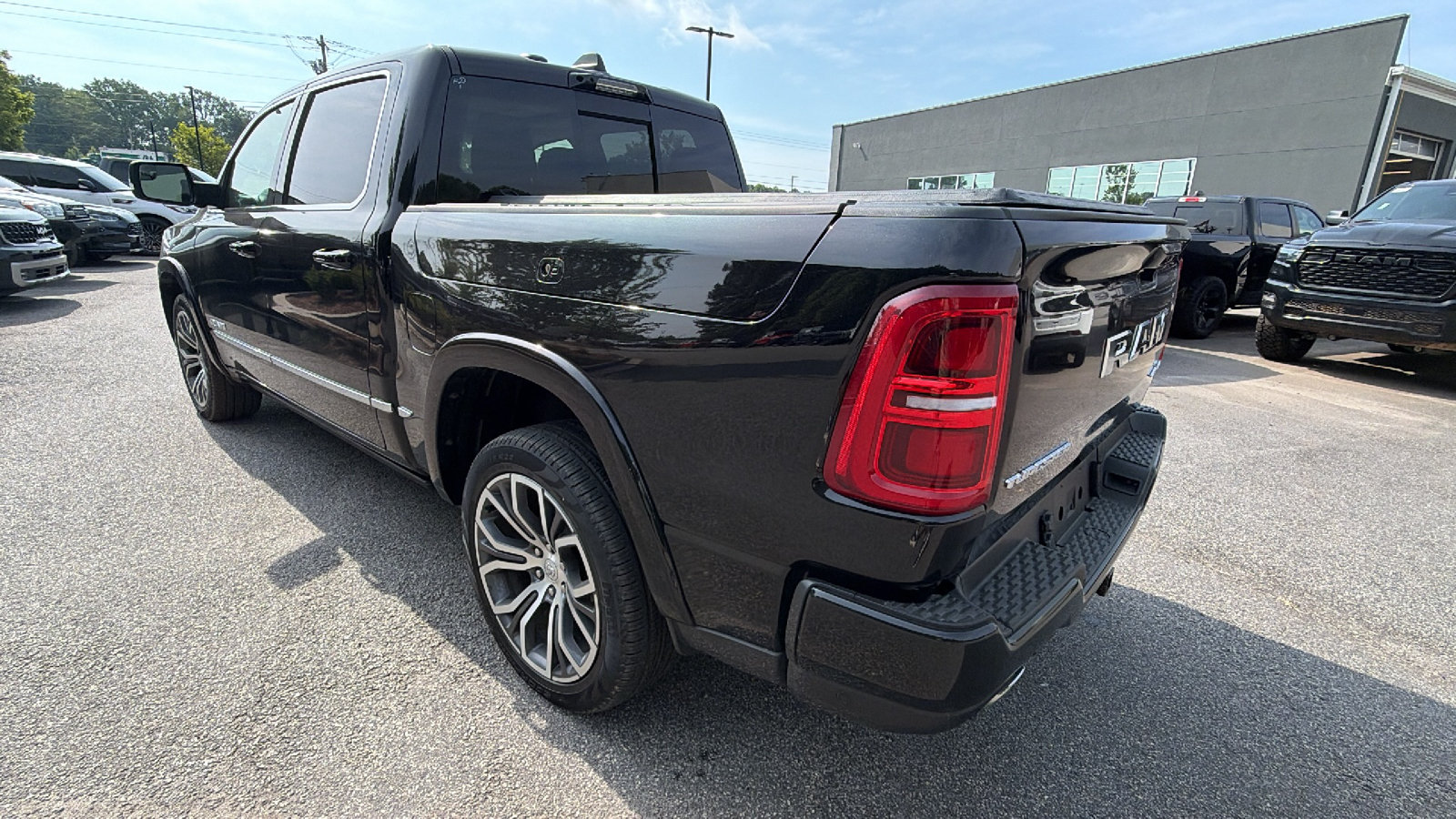 Used 2025 RAM 1500 Tungsten AWD/4WD image 10