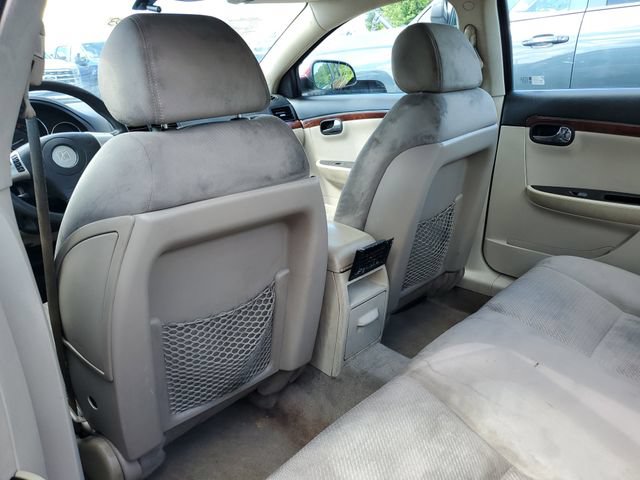 Used 2007 Saturn Aura XE FWD image 25