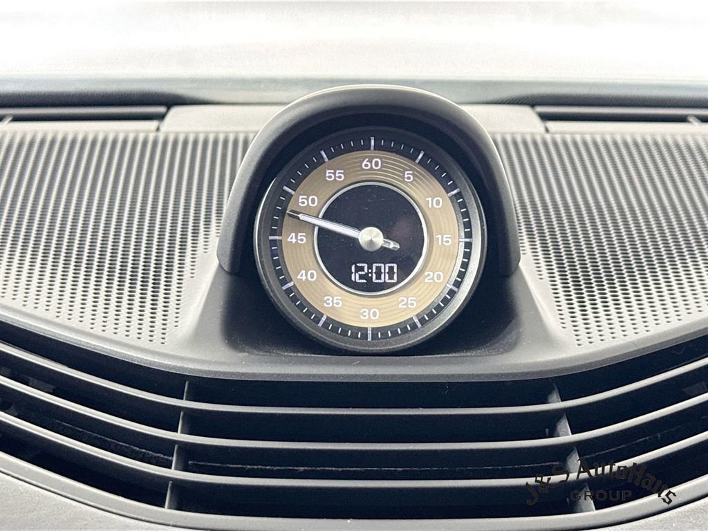 Used 2020 Porsche Taycan 4S w/ Premium Package image 41