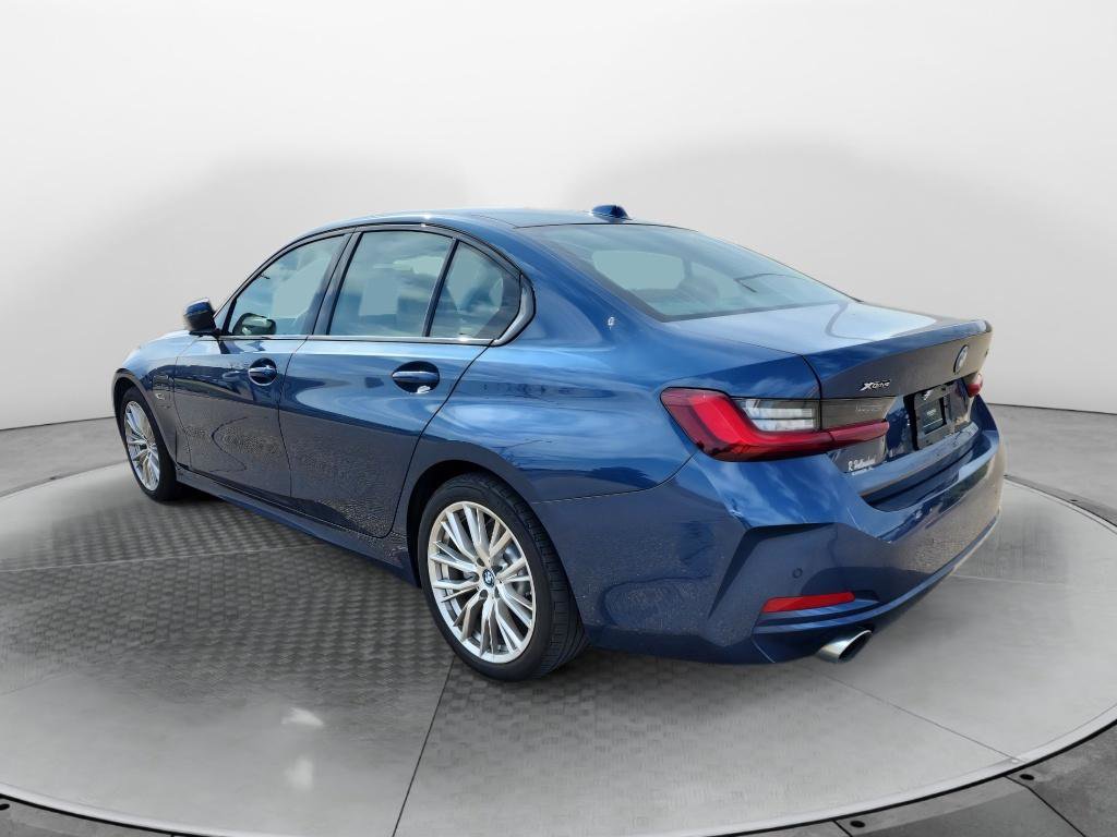 Used 2023 BMW 330e xDrive w/ Premium Package image 3